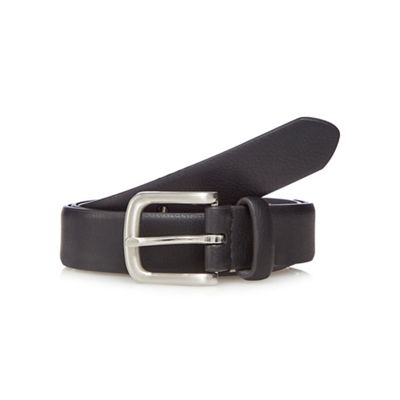 Black leather curved buckle belt